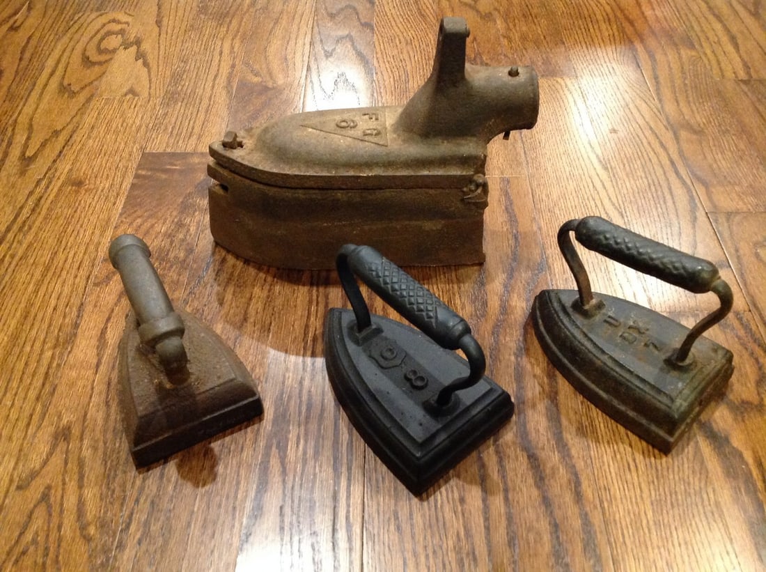 Lot of 4 Vintage Items (1 of 1)