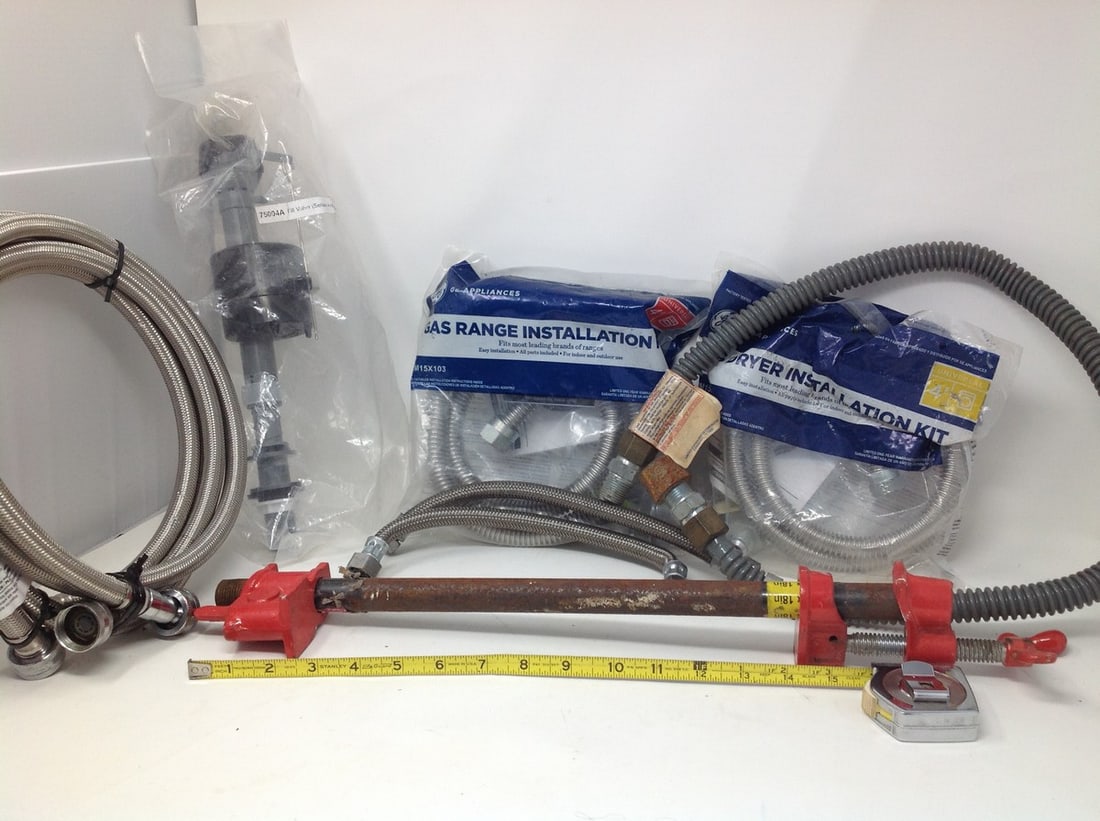 Mix lot of GE appliance items, gas range and more (1 of 1)