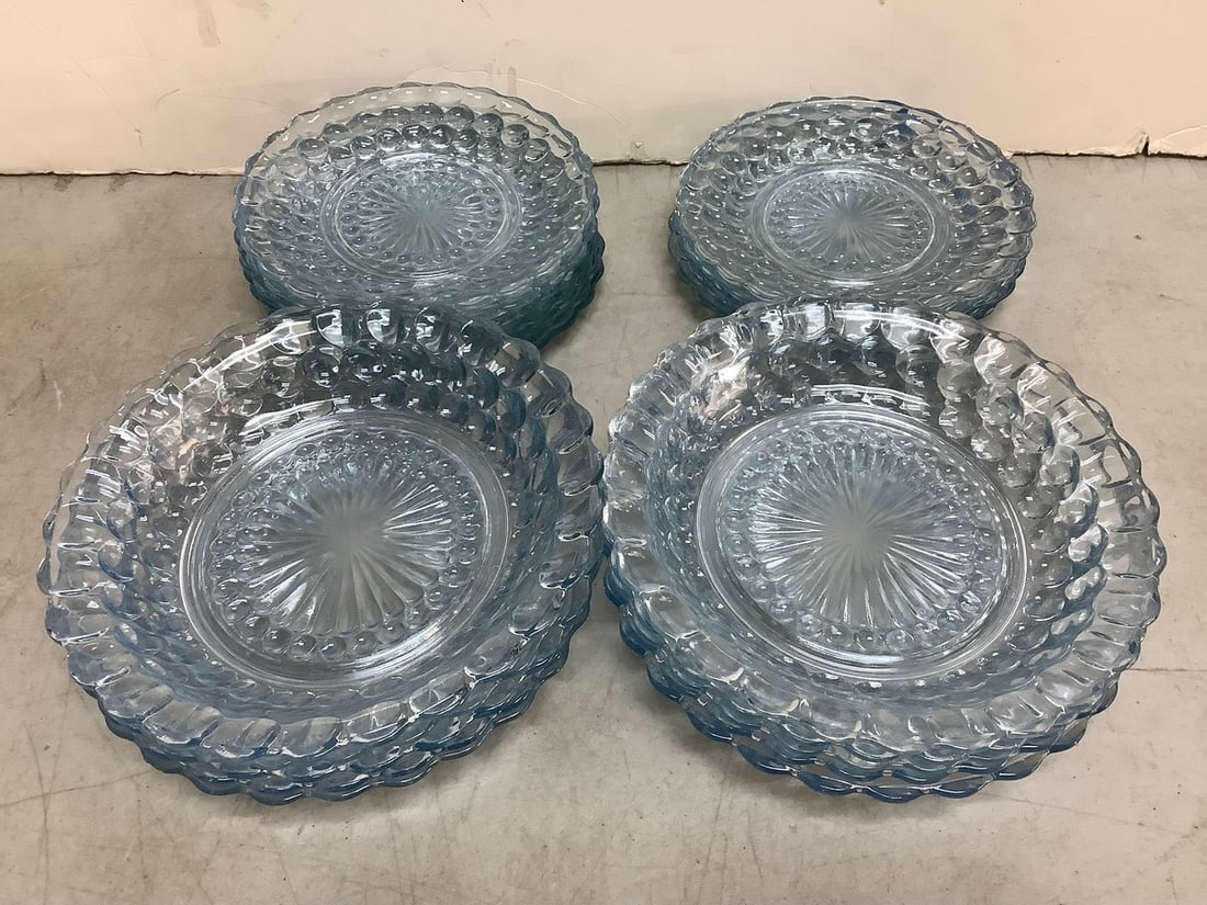 Bubble depression glass plates and bowls(8in.long): Bubble depression glass plates and bowls(8in.long)