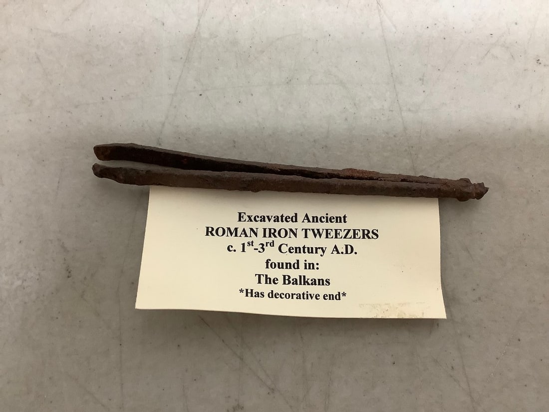 Excavated Ancient Roman Iron Tweezers(c.1st-3rd Century AD) (1 of 1)