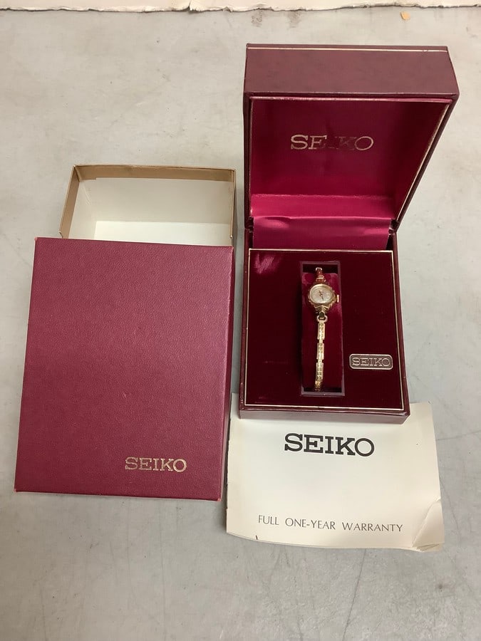 Seiko watch: Seiko watch