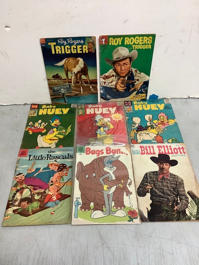 Vintage comics(Baby Huey, Roy Rogers, Bugs Bunny, and more): Vintage comics(Baby Huey, Roy Rogers, Bugs Bunny, and more)