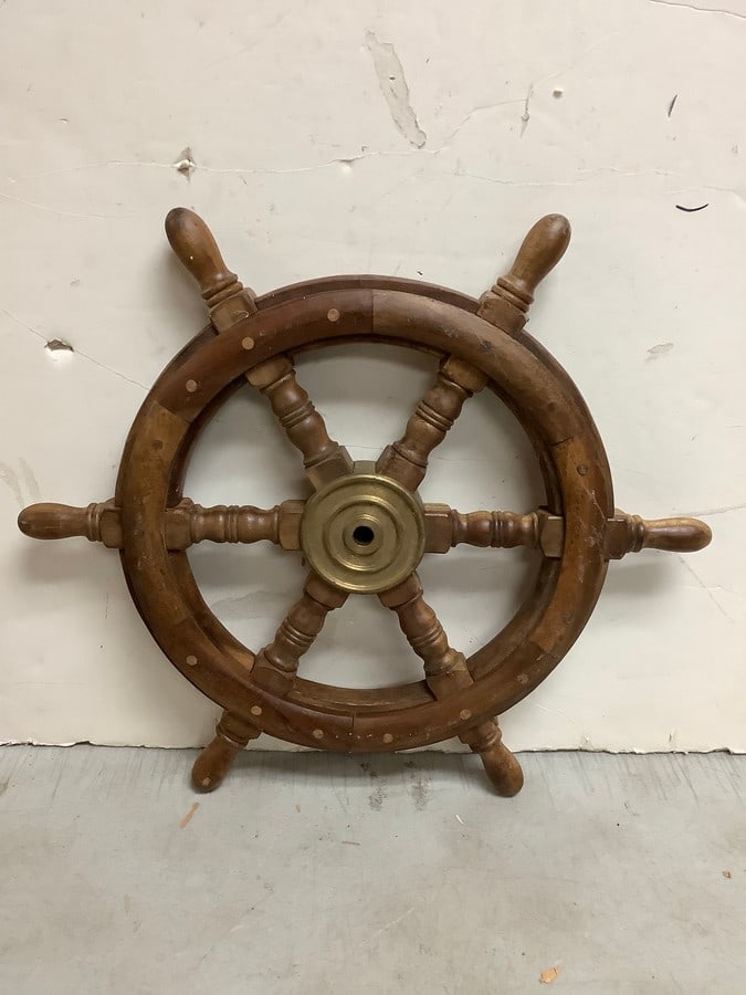 Vintage wooden steering ship weel(17.5in.across): Vintage wooden steering ship weel(17.5in.across)