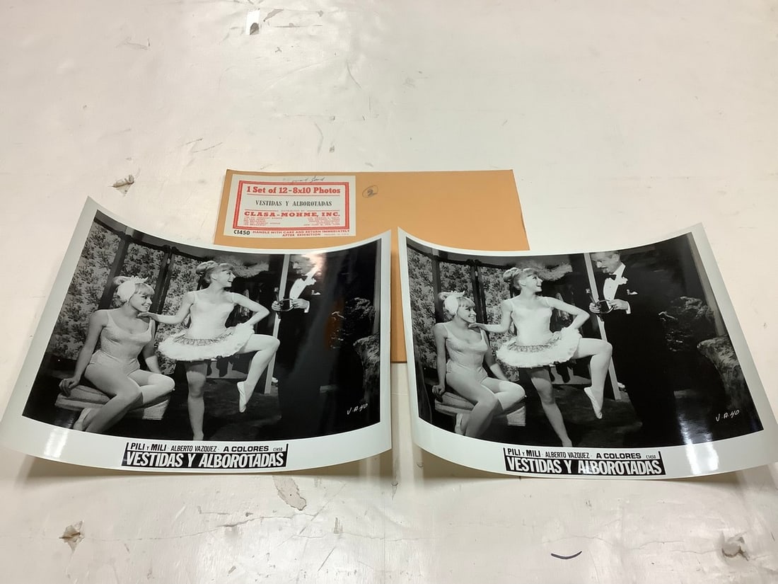 Vintage "Vestidas y Albortadas " Black and White Movie Prints (8inx10in- 2 total): Vintage "Vestidas y Albortadas " Black and White Movie Prints (8inx10in- 2 total)