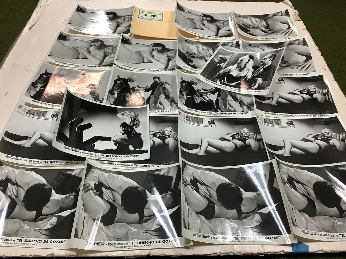 Vintage "El Derecho de Gozar" Black and White Movie Prints (8inx10in-21 total): Vintage "El Derecho de Gozar" Black and White Movie Prints (8inx10in-21 total)