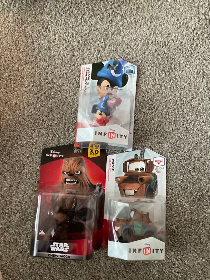 Lot of 3 Disney Infinity Figures (1 of 1)