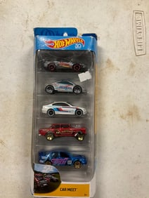Pack of 5 Hot Wheels Car Meet