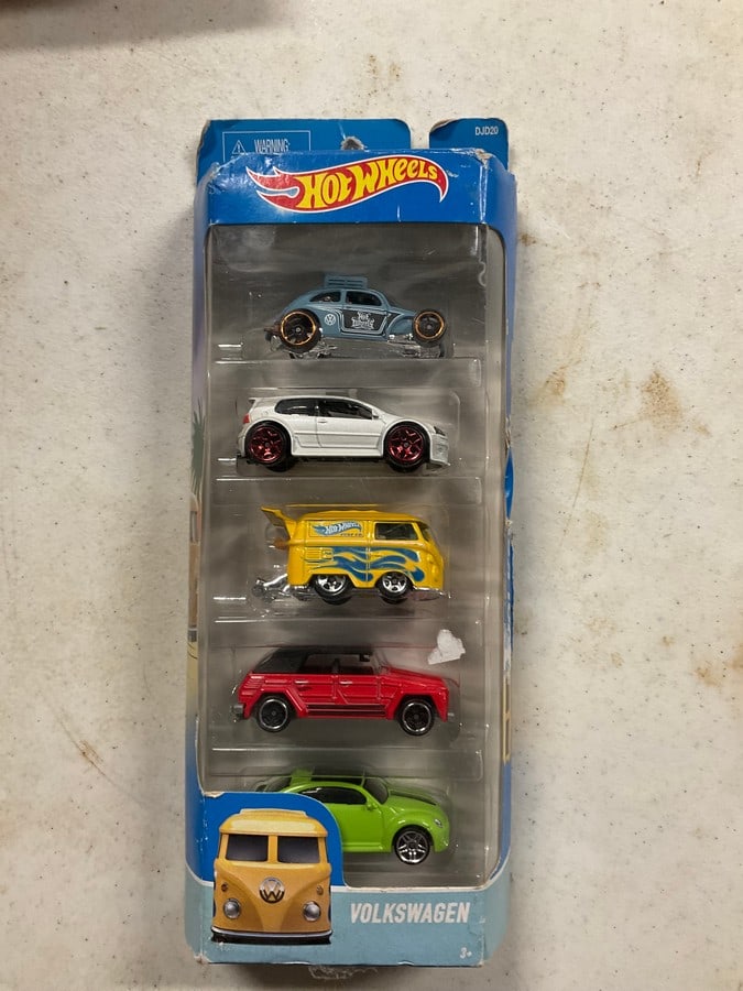 Pack of 5 Hot Wheels Volkswagen: Pack of 5 Hot Wheels Volkswagen