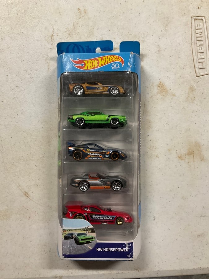 5 Pack of Hot Wheels HW Horsepower: 5 Pack of Hot Wheels HW Horsepower