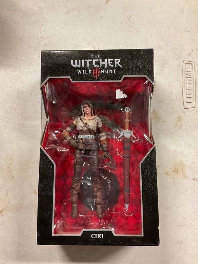 McFarlane Toys The Witcher Wild Hunt Ciri Figure: McFarlane Toys The Witcher Wild Hunt Ciri Figure