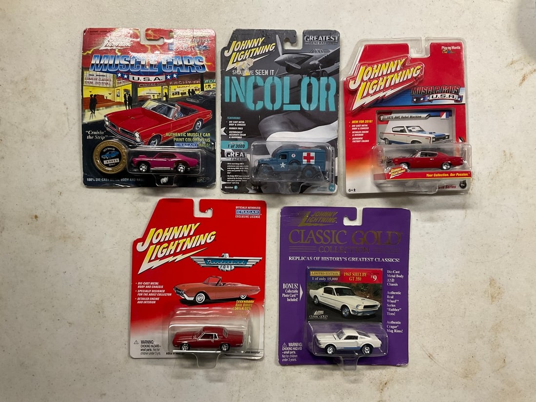 lot of johnny lighting cars new in the package (1 of 1)