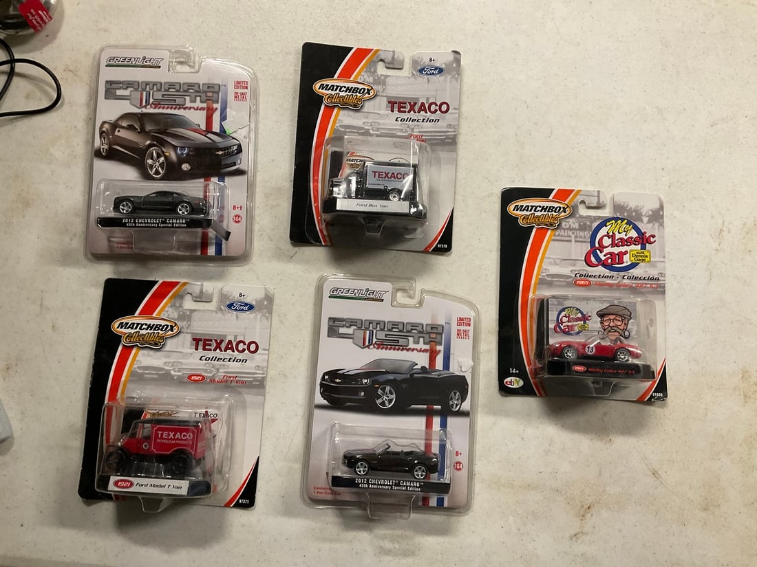 lot of matchbox, greenlighting and other cars new in package: lot of matchbox, greenlighting and other cars new in package