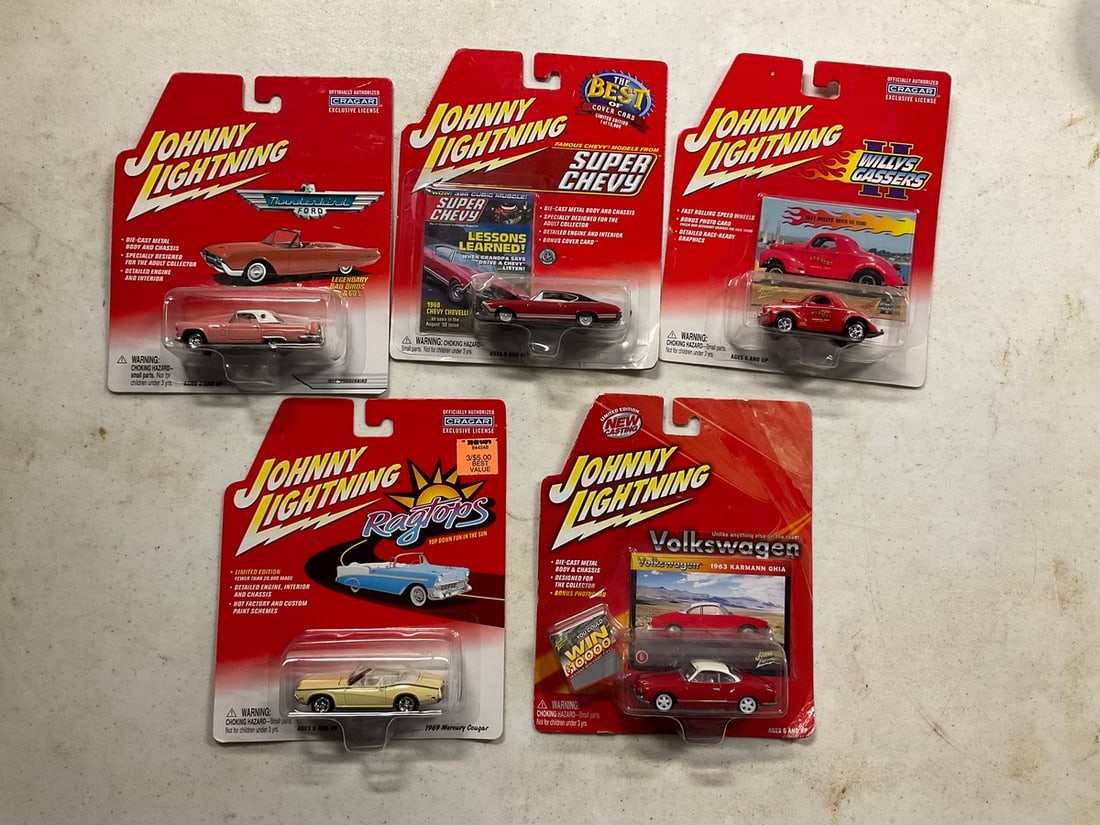 lot of johnny lighting cars new in the package (1 of 1)