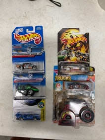 Lot of 5 hot wheels diecast cars