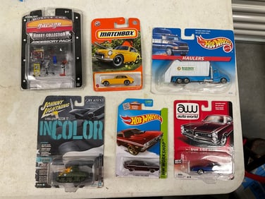 Lot of 6 diecast cars