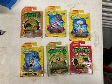 Lot of 6 hot wheels diecast cars