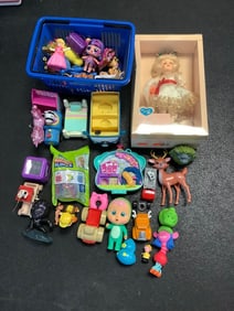 Peppa Pig Case with Peppa Pig Toys