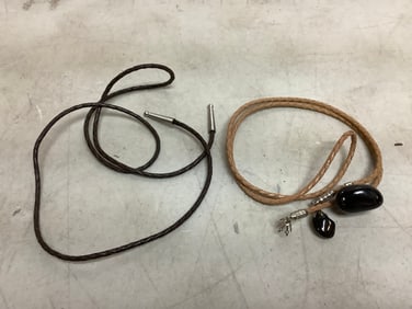 Waltham gothic design mantle clock 11.25x13.25