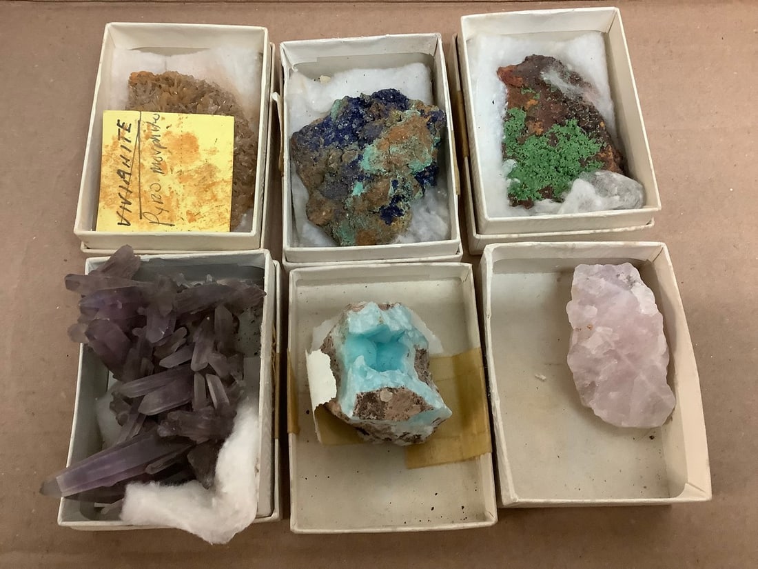 Vintage DELL and HARVEY and more comics (1 of 1)