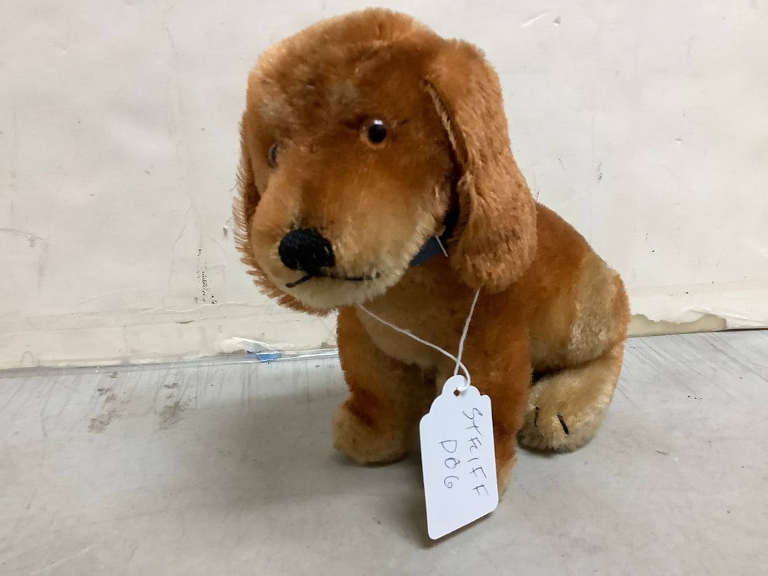 EARLY STEIFF Stuffed dog (1 of 1)
