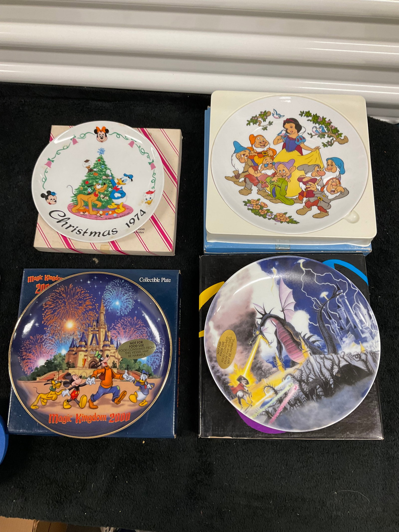 lot of vintage disney collector character and other plates: lot of vintage disney collector character and other plates