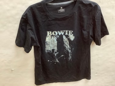 Medium BOWIE shirt