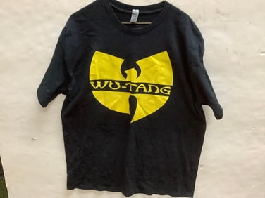 XL WU-TANG shirt