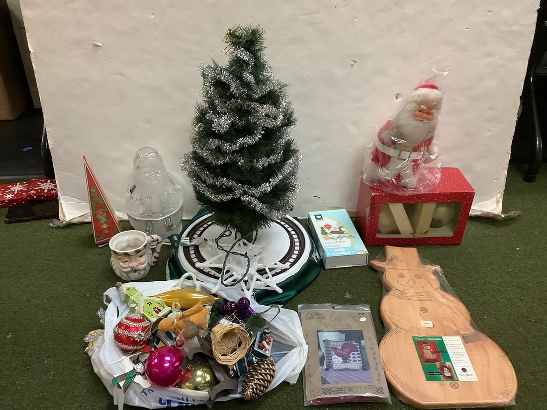 Small christmas tree set 22in tall, GORHAM glass santa, ornaments, musical santa and more (1 of 1)