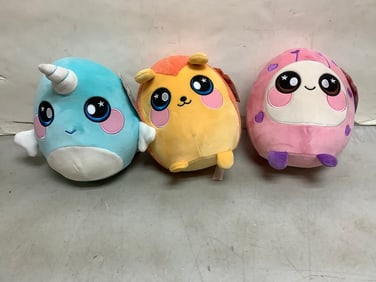 Squeezamals dolls