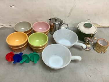 Vintage Plastic ice cream serving bowls, 1997 westland carousel figure, DAEKOR DESIGNS aspen