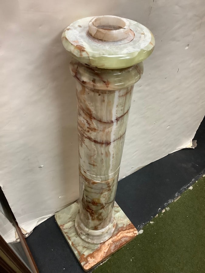 Marble pedistal 39.5x12x12: Marble pedistal 39.5x12x12