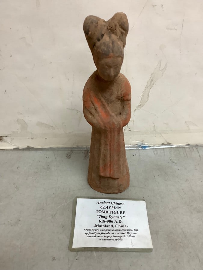 Ancient chinese tomb offering figure tang dynasty (c. 900A.D.) 9.5in (1 of 1)