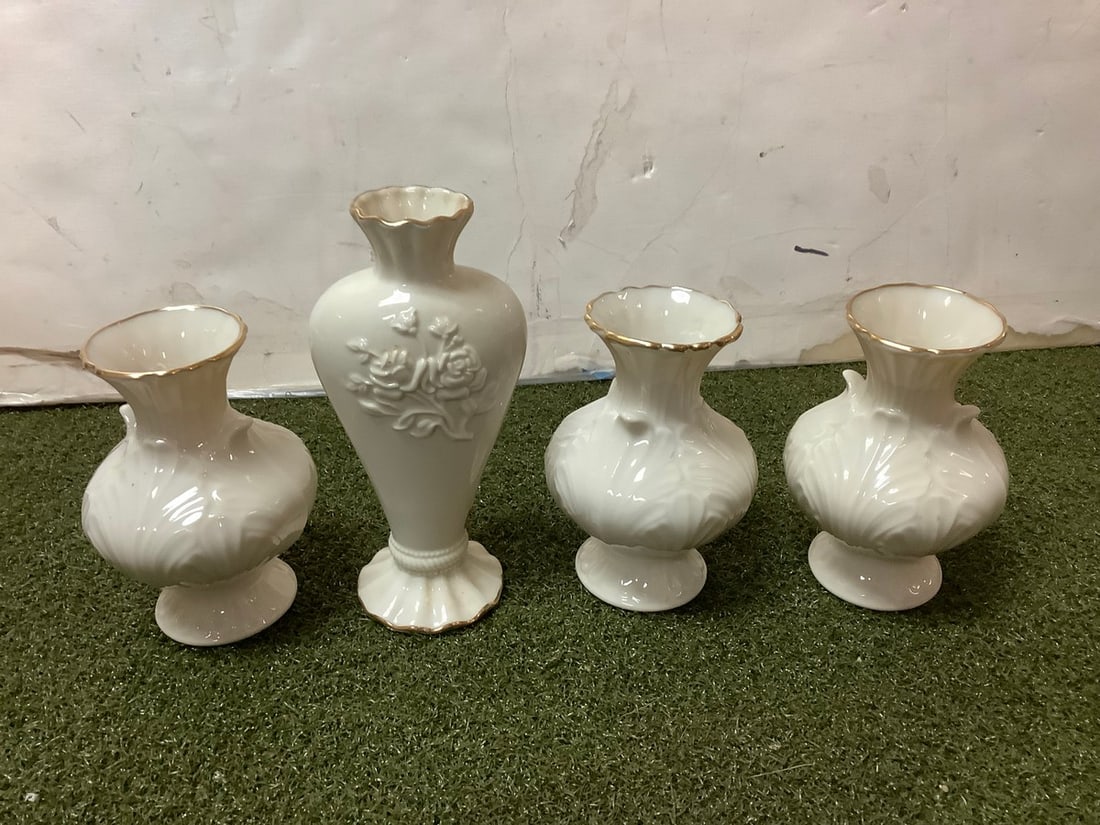 LENOX elfin bud vase hand decorated with 24kt gold and more Lenox vases 6.25in tallest: LENOX elfin bud vase hand decorated with 24kt gold and more Lenox vases 6.25in tallest