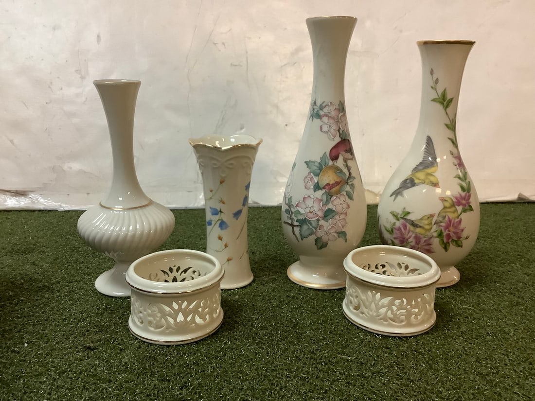 LENOX mothers day vase, serenade vase and more 9in tallest: LENOX mothers day vase, serenade vase and more 9in tallest