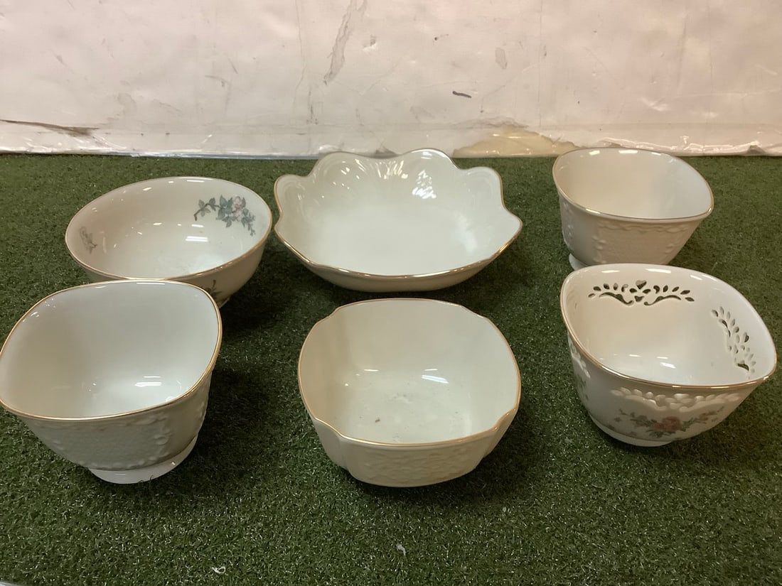 LENOX BOWLS, serenade and more 7.75in widest: LENOX BOWLS, serenade and more 7.75in widest