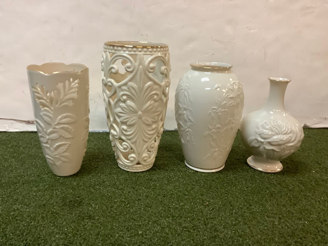 LENOX VASES 8.25in tall: LENOX VASES 8.25in tall