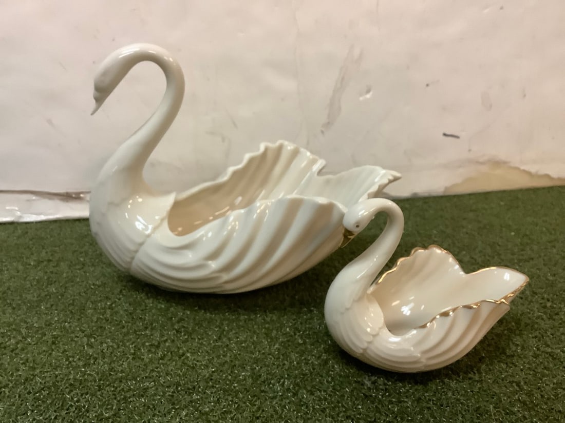LENOX swans 6.5x8.5: LENOX swans 6.5x8.5