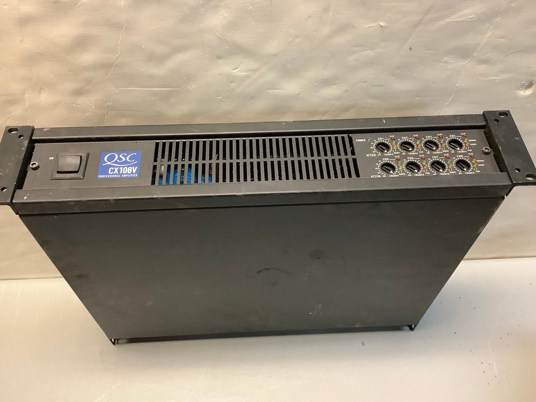 QSC professional amplifier (model no:CX108V) (1 of 1)