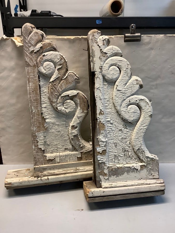 Antique outdoor decor(27in.x21.5in.x6in.): Antique outdoor decor(27in.x21.5in.x6in.)