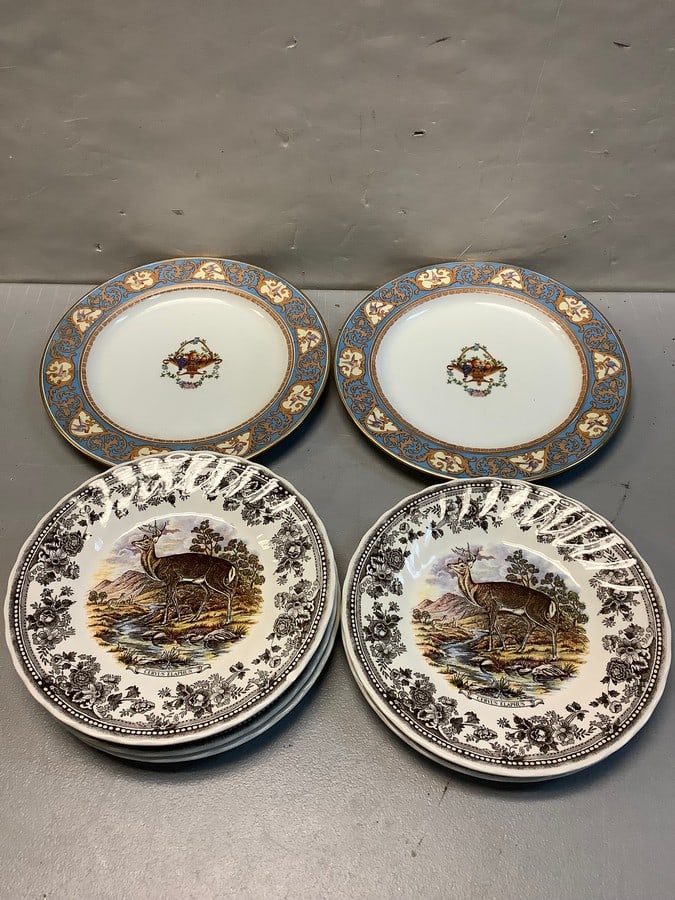Black Knight and Churchill decorative plates(longest 9.25in.across): Black Knight and Churchill decorative plates(longest 9.25in.across)