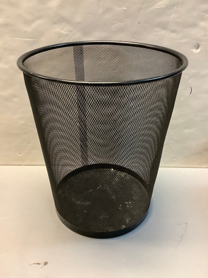 Waste basket(13.75in.tall): Waste basket(13.75in.tall)