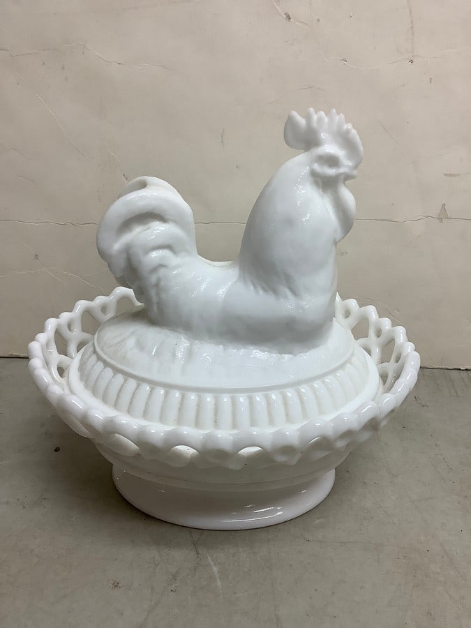 Vintage Imperial Glass Milk Glass Rooster Hen on Nest()8.5in.tall, 8in.across: Vintage Imperial Glass Milk Glass Rooster Hen on Nest()8.5in.tall, 8in.across