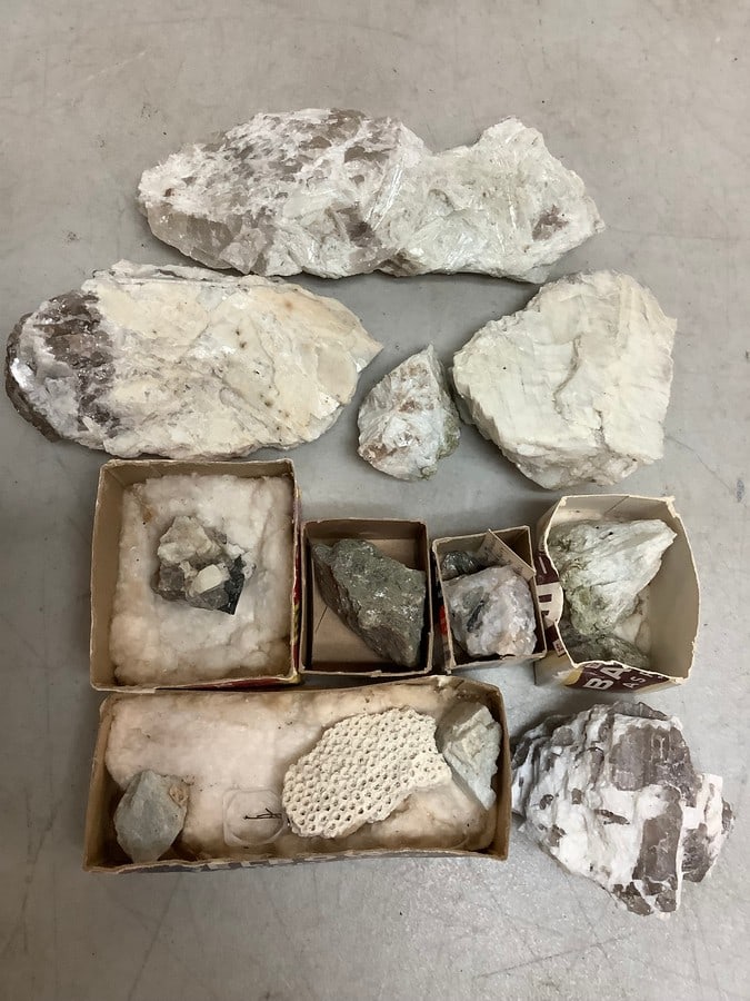 Various Rocks and Minerals (1 of 1)