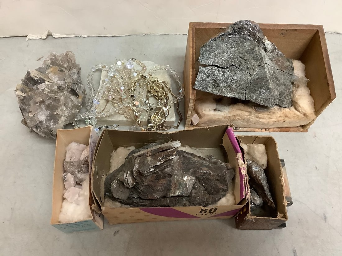 Various Rocks & Minerals and Jewelry (1 of 1)