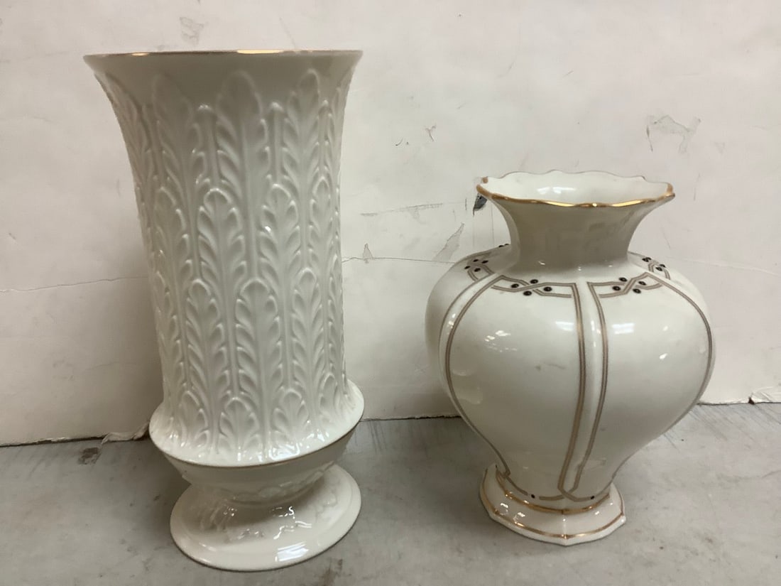 Lenox vases(tallest 9.75in.): Lenox vases(tallest 9.75in.)