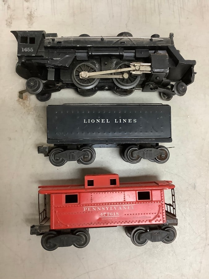 LIONEL trains 9.5in longest: LIONEL trains 9.5in longest