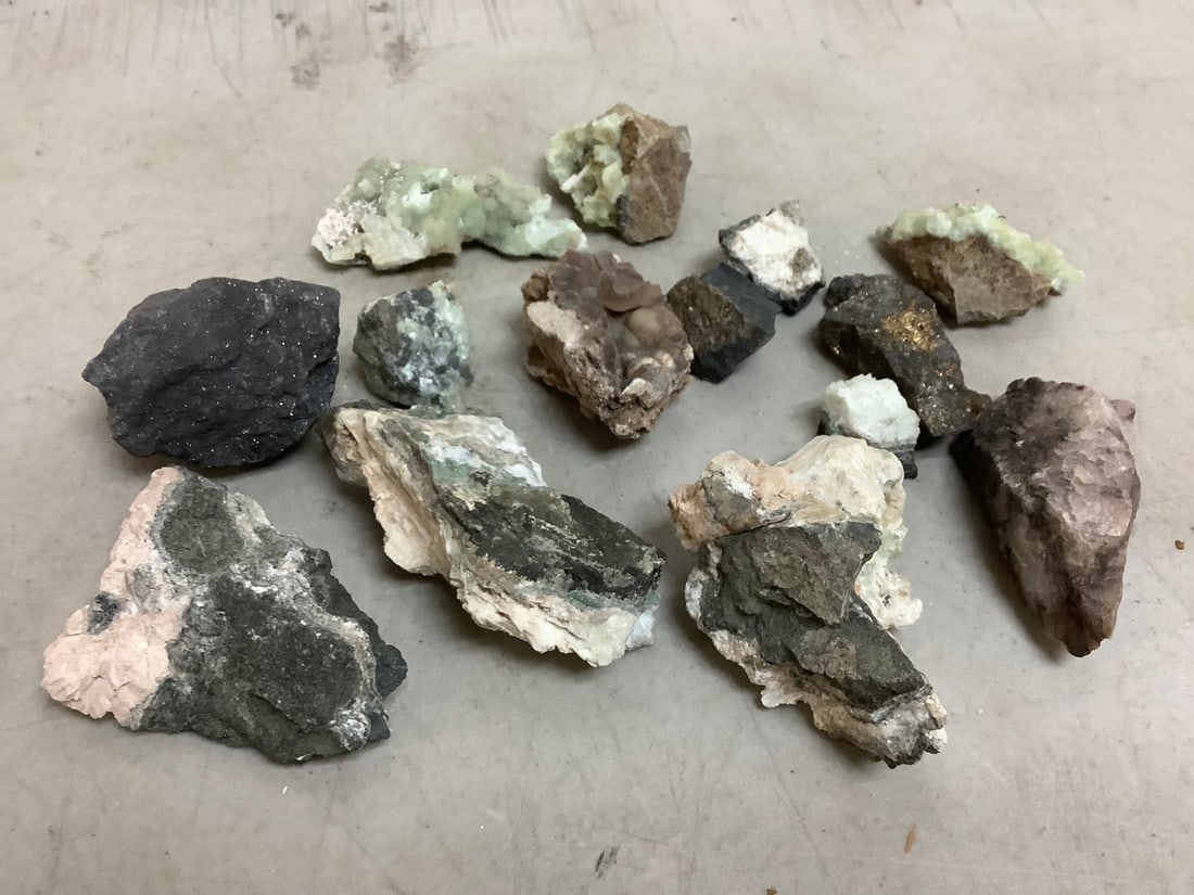 Rocks and minerals: Rocks and minerals