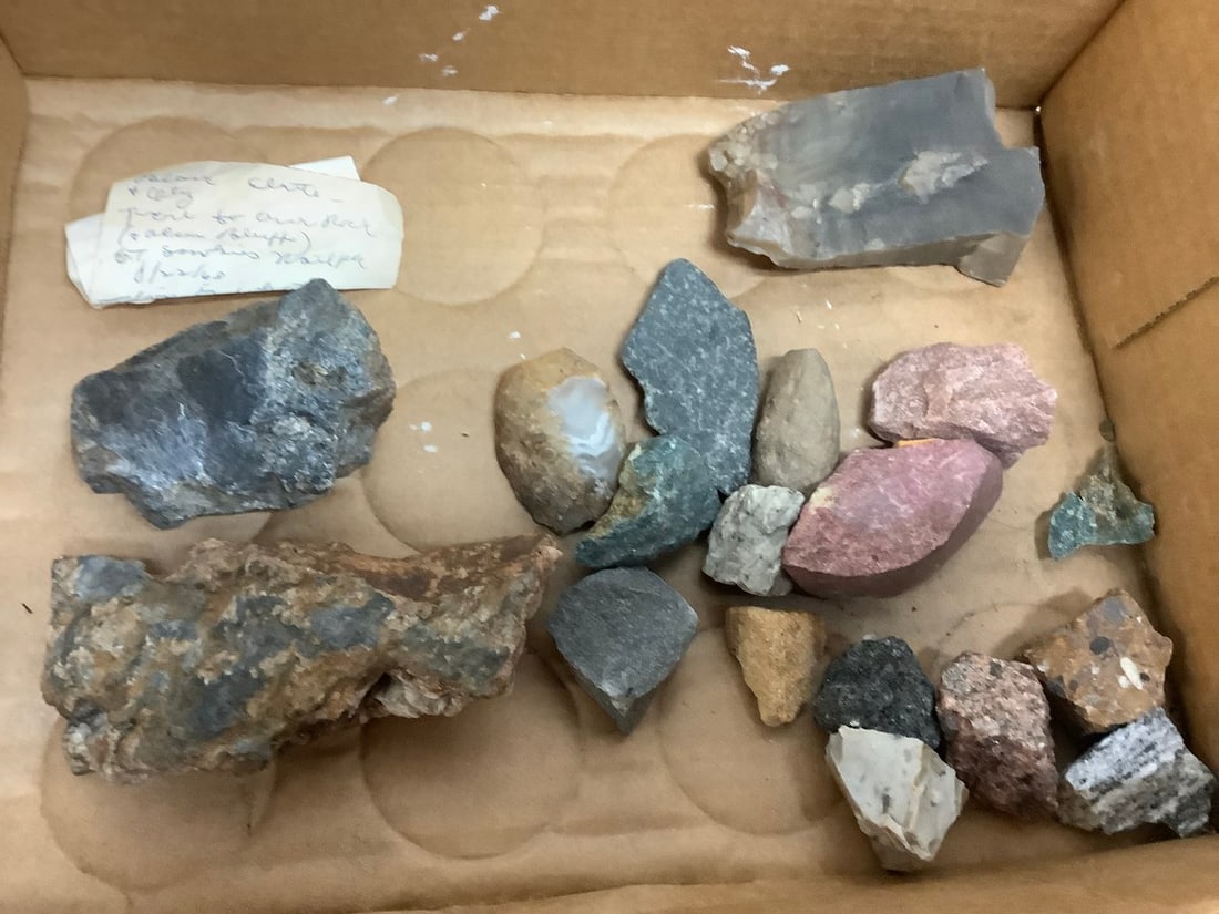 Rocks and minerals: Rocks and minerals