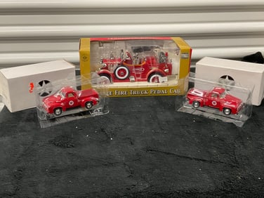 Lot of 3 Texaco fire trucks