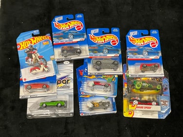 Lot of 1o hot wheels cars